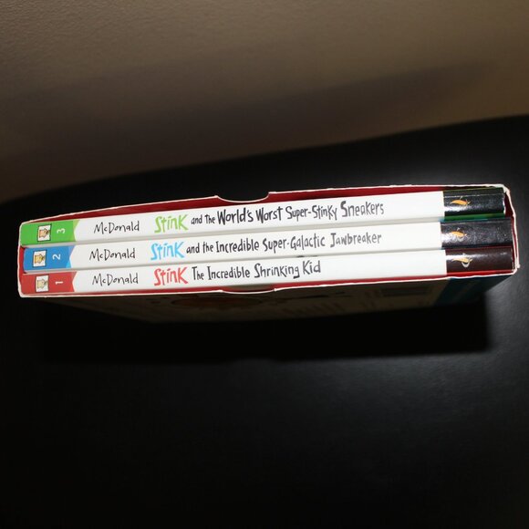 FREE*❤️Stink: The Super-Incredible Collection: Books 1-3 Megan McDonald box set - Picture 4 of 5